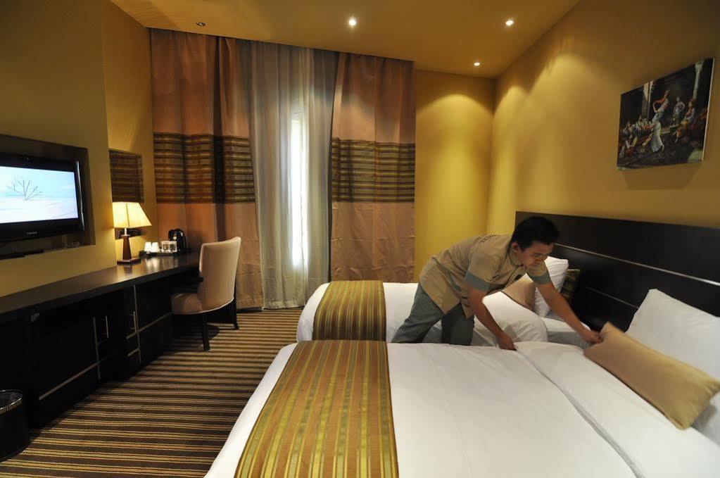 שארג'ה Aldar Hotel מראה חיצוני תמונה